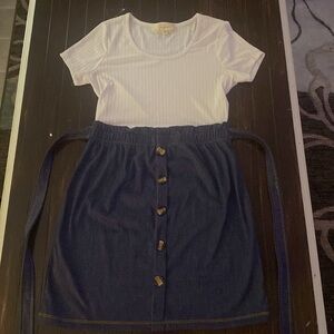 No Comment NY-LA. Size S. Ribbed white tee on top. Denim skirt w/ elastic waist